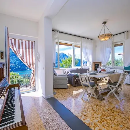 Sunrise Piano House Holiday home *
